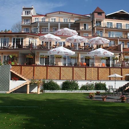Eva Hotel Мронгово Екстериор снимка