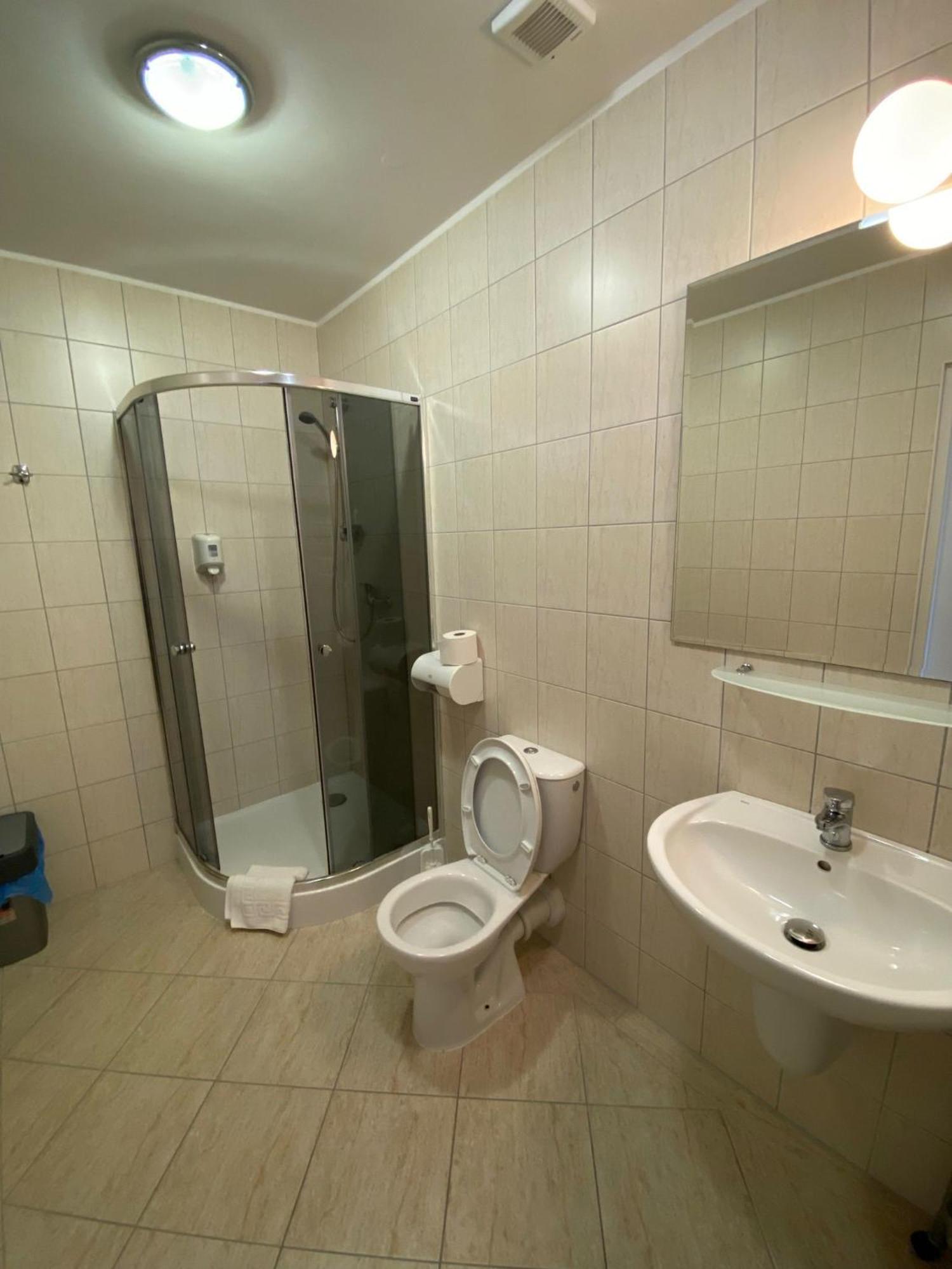 Eva Hotel Мронгово Екстериор снимка