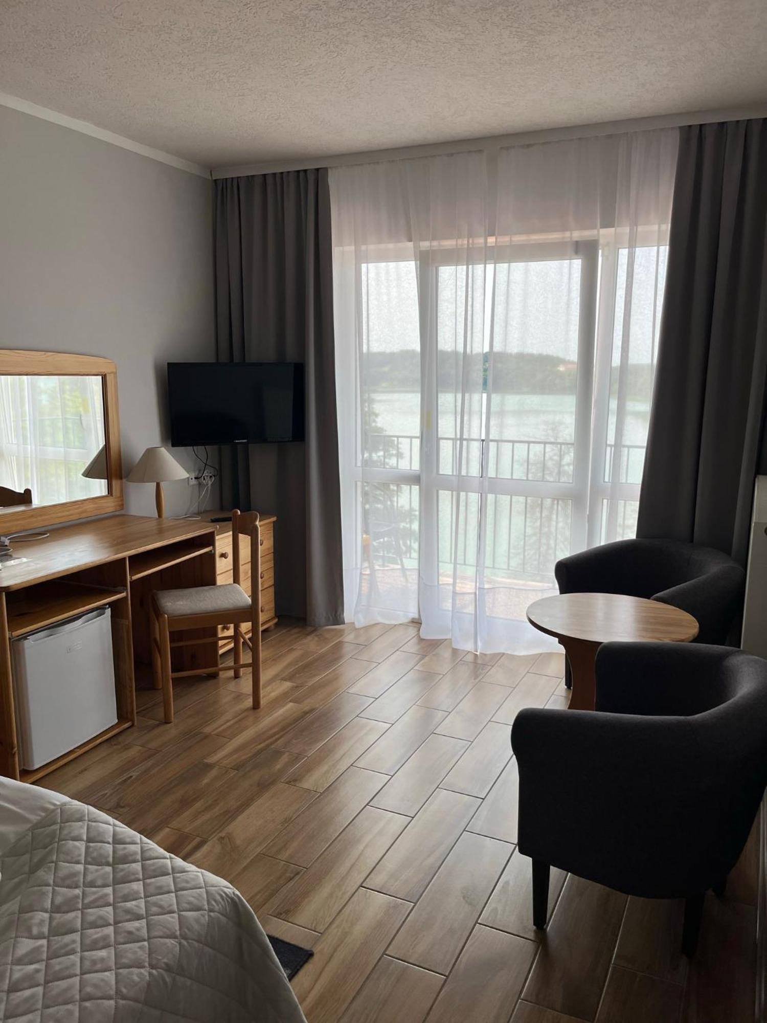 Eva Hotel Мронгово Стая снимка