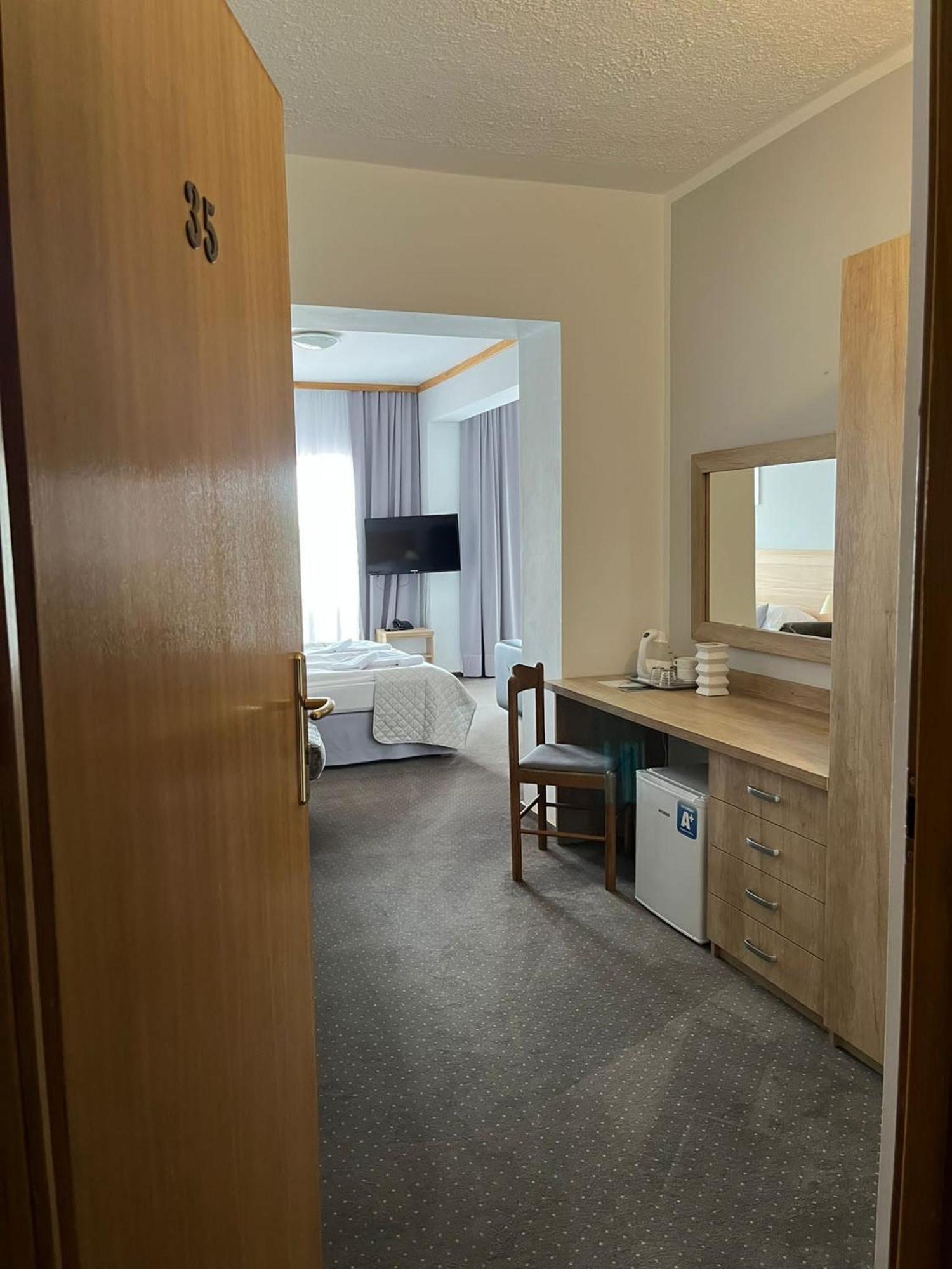 Eva Hotel Мронгово Стая снимка
